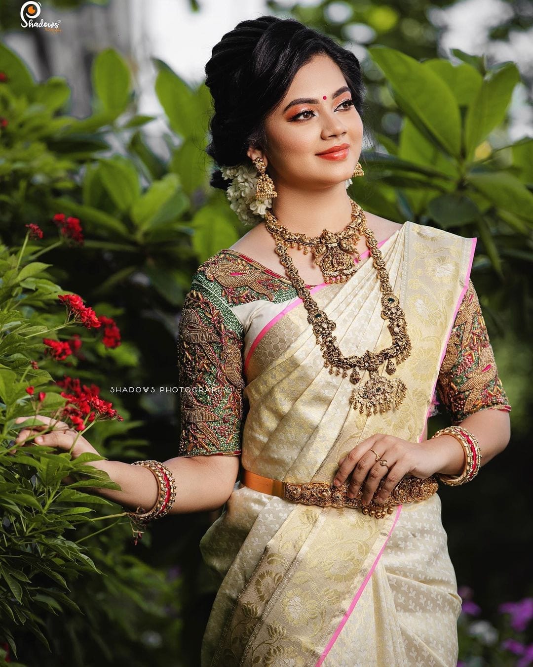 Biggboss Tamil Contestant | Beautiful Traditional Photoshoot of Anitha ...