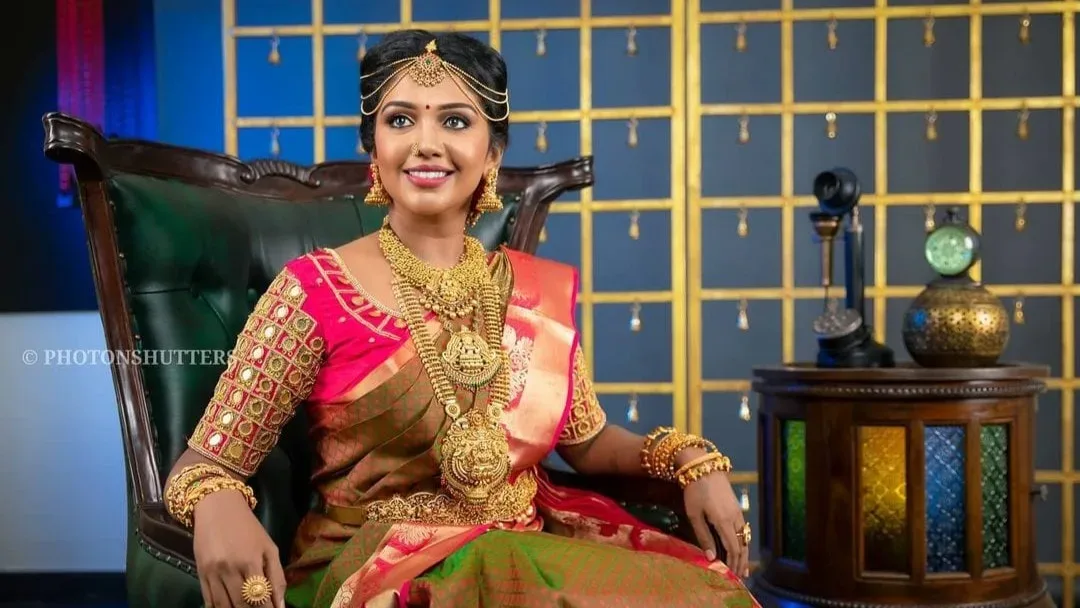 Ladies are Most beautiful in Traditional | Photoshoot of Riythvika !!