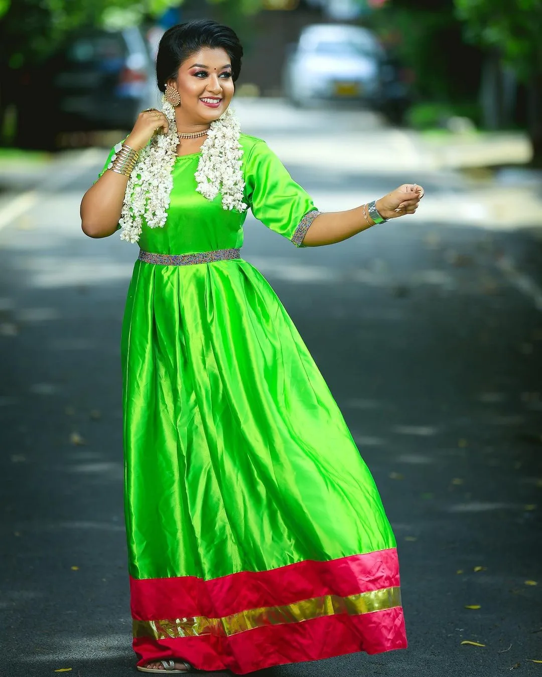 Actress plus makeup artist Rhema Ashok glows in green
