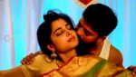 Anagha Hot Stills in Meendum - Manjal Kayiru Thaali Saradu Video Song 8