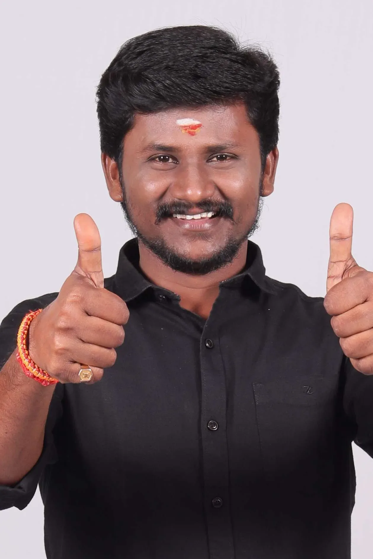 Senthi Ganesh (2) Senthi Ganesh (2)