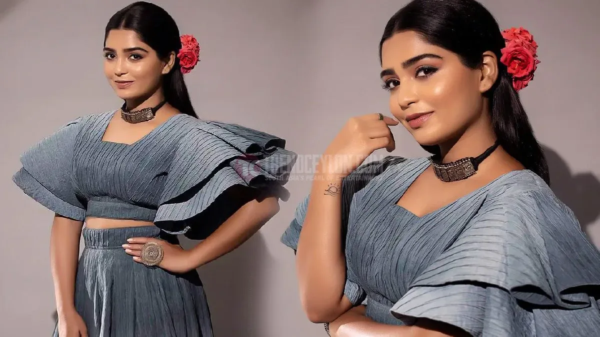 Gouri G Kishan looks like an ethereal beauty in this grey skirt and top