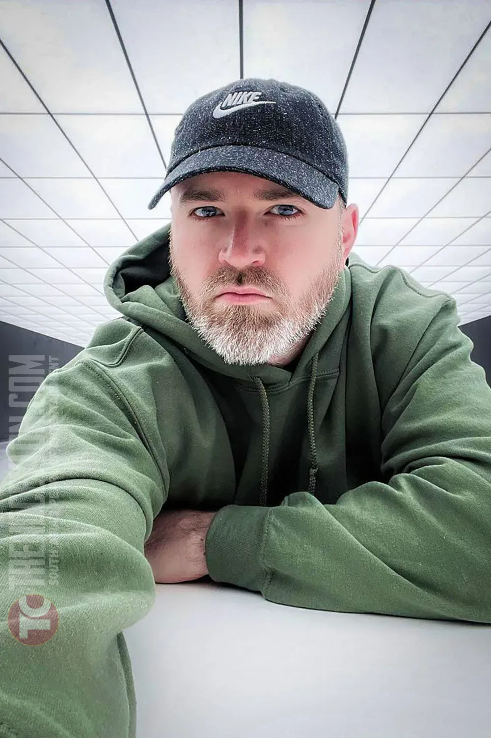 Lewis Hilsenteger unboxtherapy 2108221031