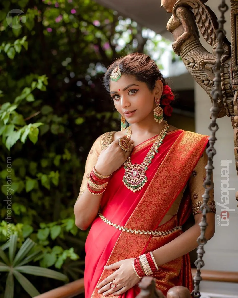 Navratri with Aditi Shankar stunning in red silk saree