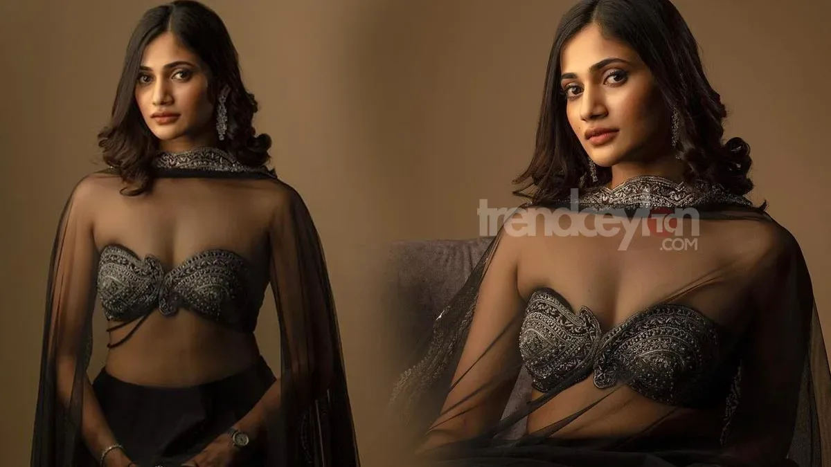 Losliya Mariyanesan Hot