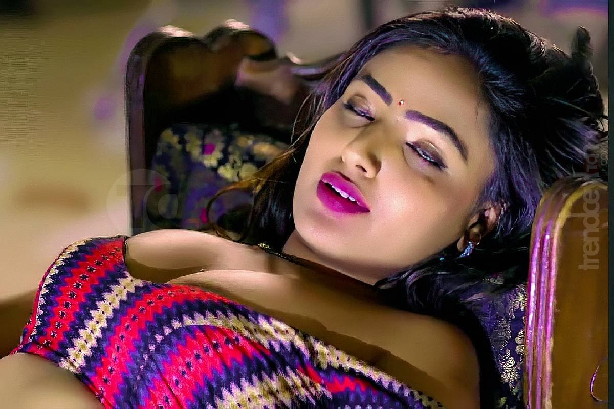 Shyna khatri hot web series