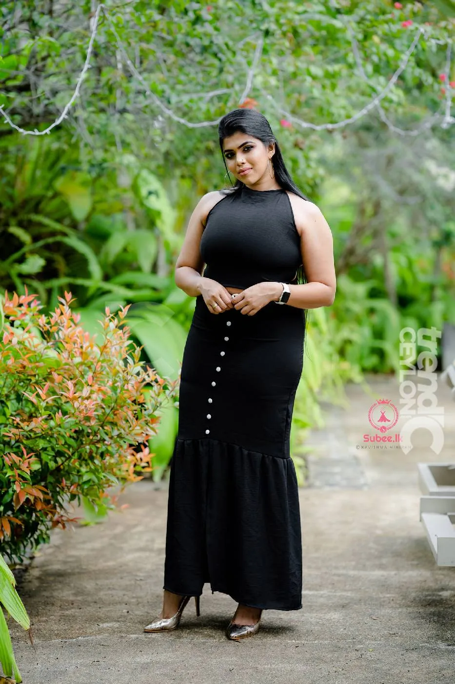 Glam-looking Sri Lankan actress Heshani Liyadipita in Black