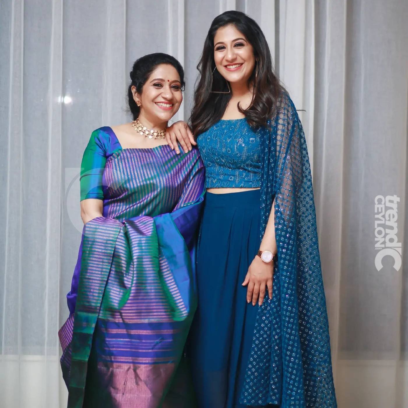 Look At This Lovely Musical Family Sujatha Shweta Mohan look-at-this-lovely-musical-family-sujatha-shweta-mohan